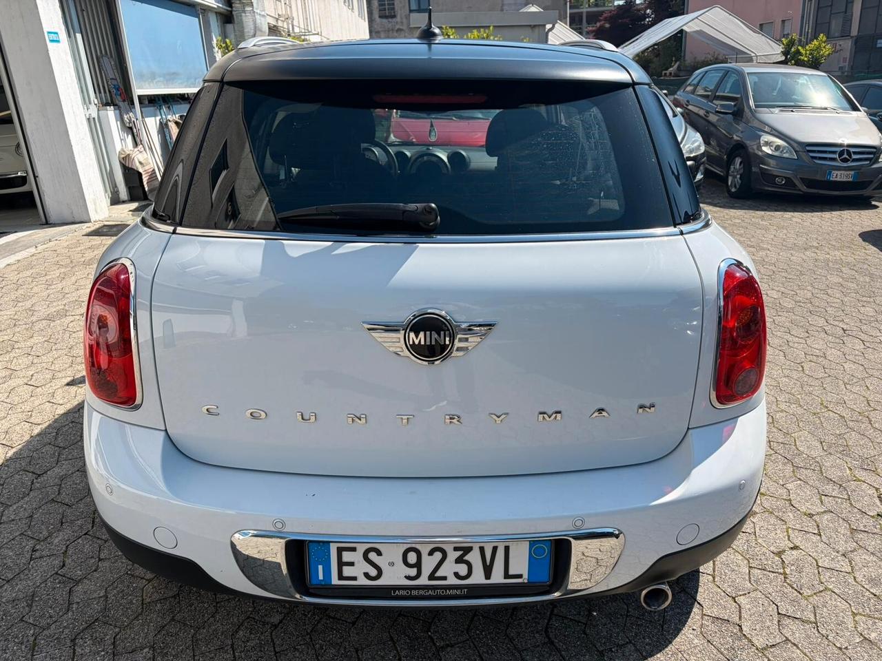 Mini Cooper D Countryman 1.6 One*EURO5*NEOPATENTATI*NAVI