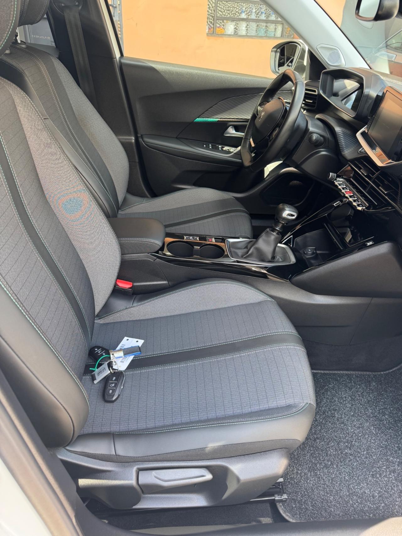 Peugeot 2008 PureTech 100 S&S Allure