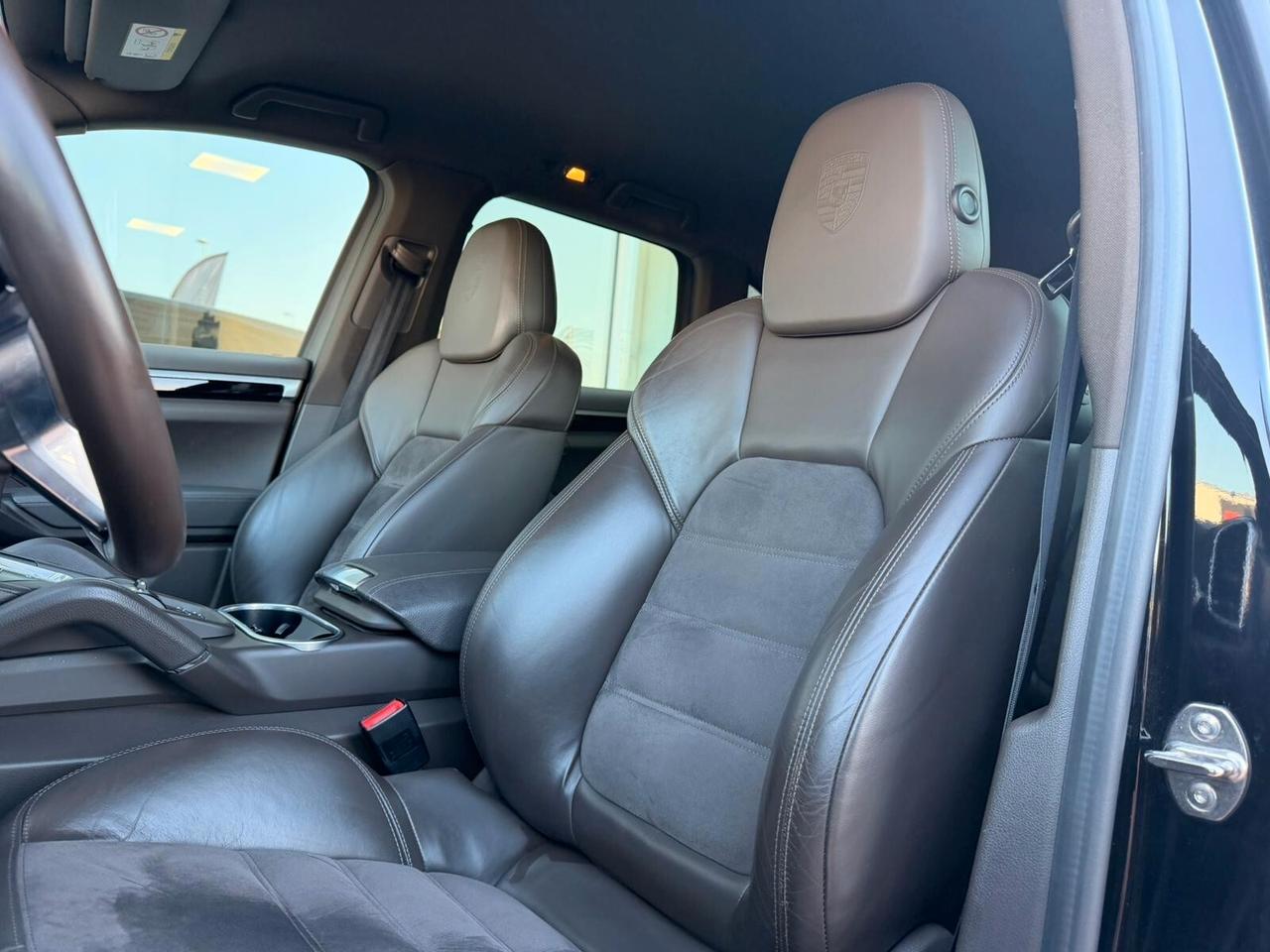Porsche Cayenne 3.0 Diesel Platinum Edition