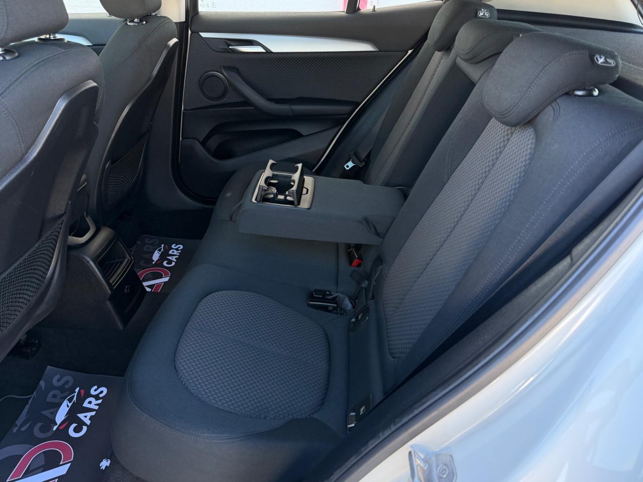 Bmw X2 sDrive18d Business-X