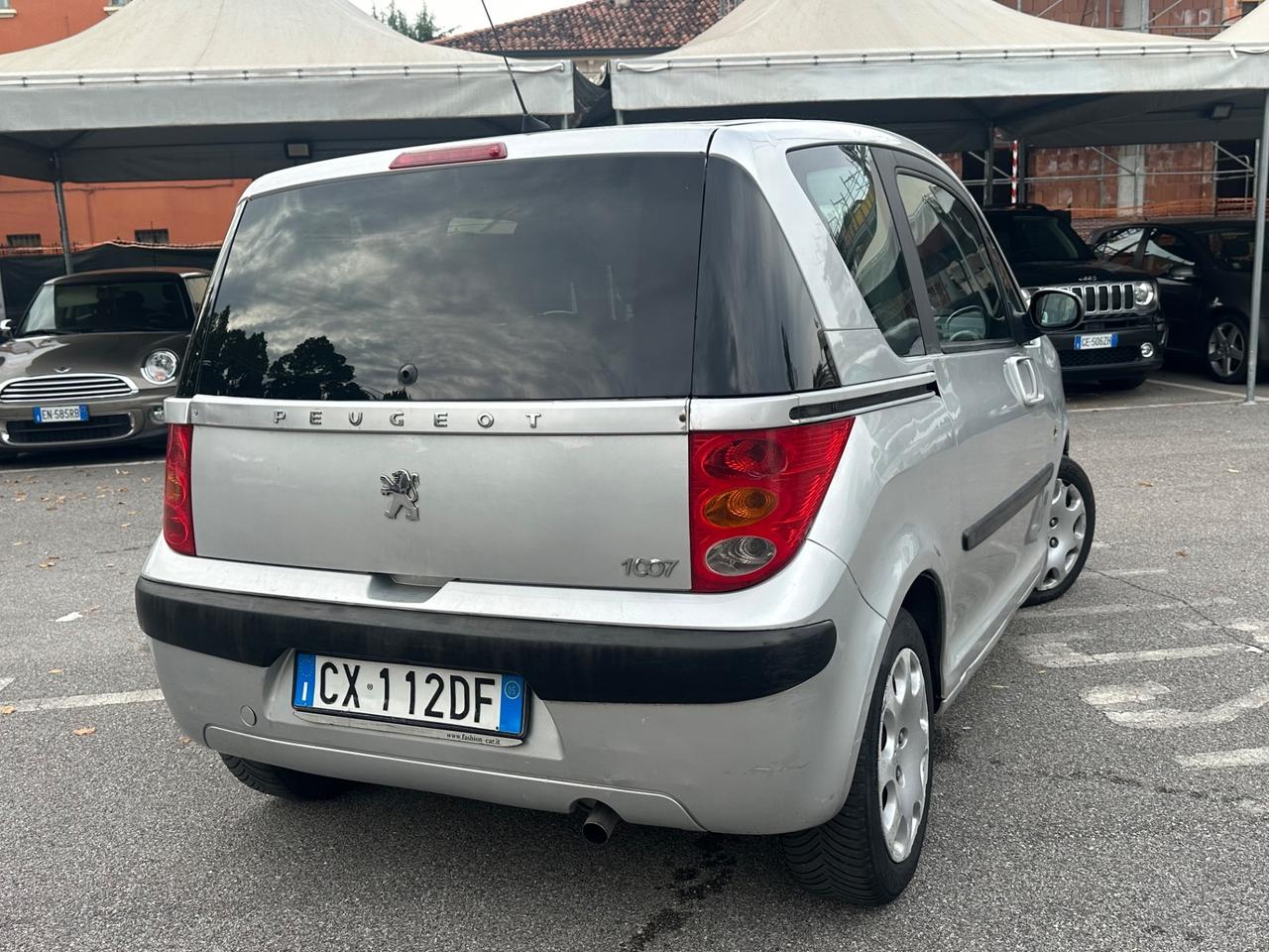 Peugeot 1007 1.4 HDi Happy