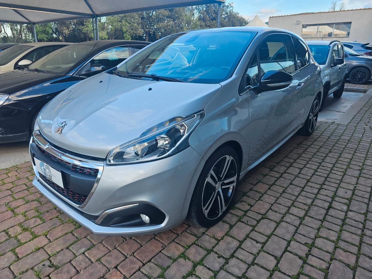 Peugeot 208 BlueHDi 120 S&S 3 porte GT Line