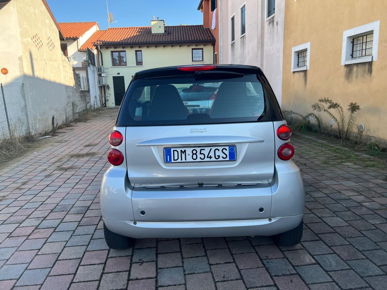 Smart ForTwo 1000 52 kW coupé pure 129000