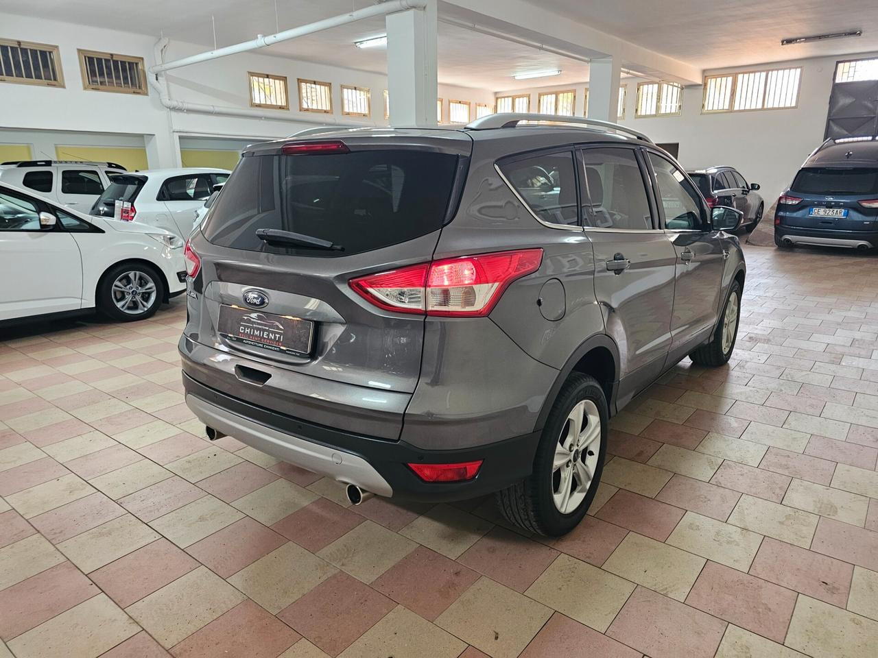 Ford Kuga 2.0 TDCI 140 CV 2WD Titanium