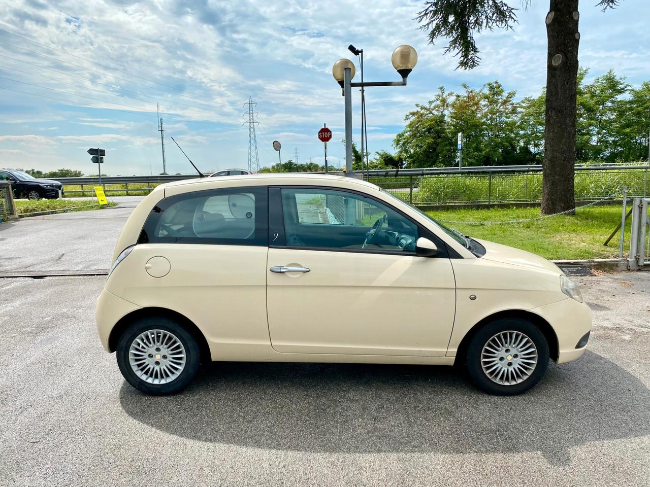 Lancia Ypsilon 1.2 8v Oro Giallo 60cv UNICO PROPRIETARIO