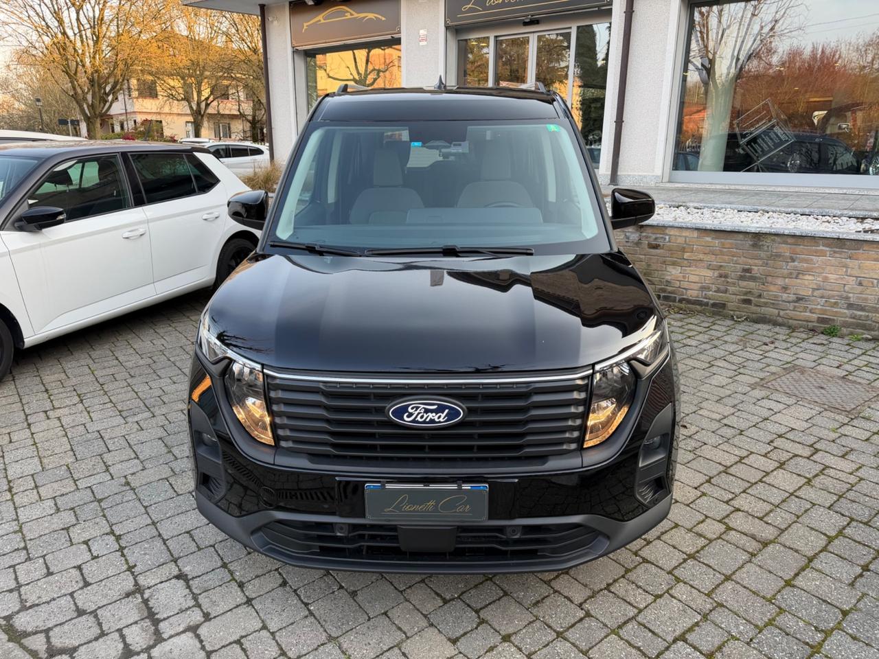 Ford Tourneo Courier 1.0 EcoBoost Powershift Active