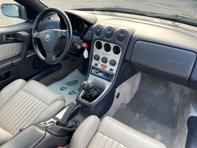 ALFA ROMEO Spider 2.0i 16V Twin Spark cat L