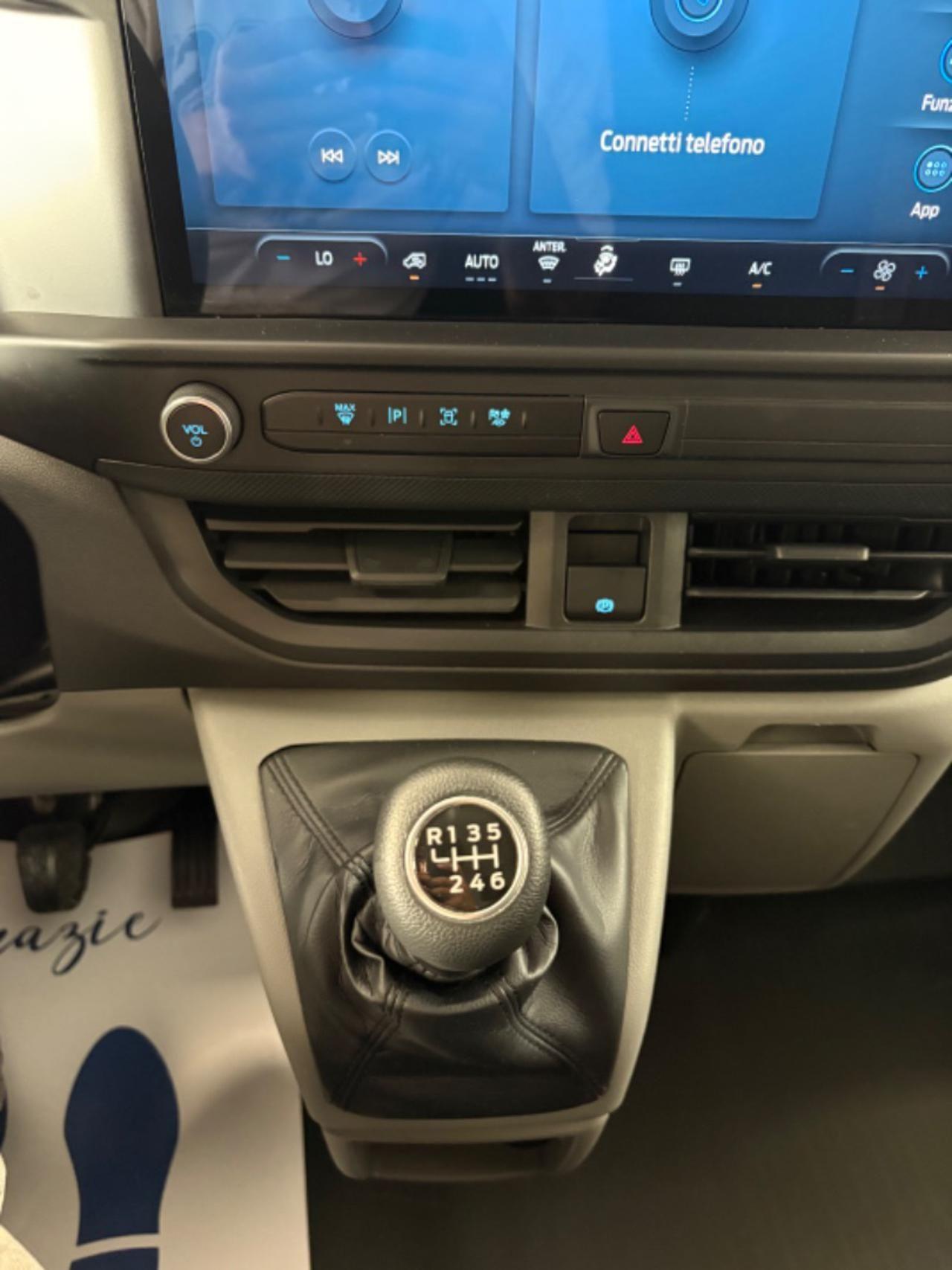 Ford Transit Custom 320 2.0 EcoBlue 136CVCombi 9 POSTI €24900+IVA