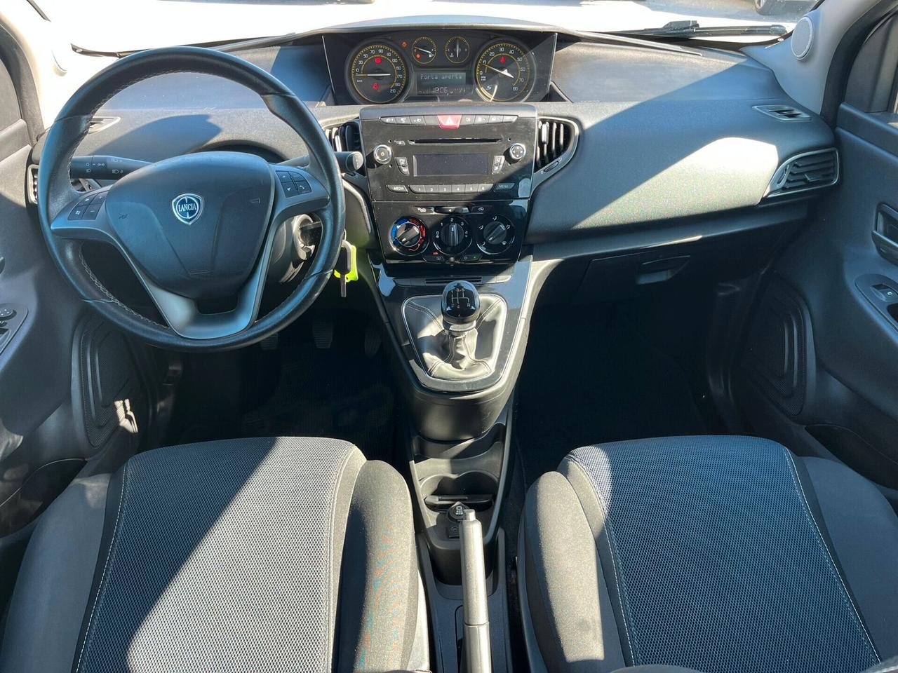 Lancia Ypsilon 1.2 69 CV 5 porte GPL Ecochic S Momodesign