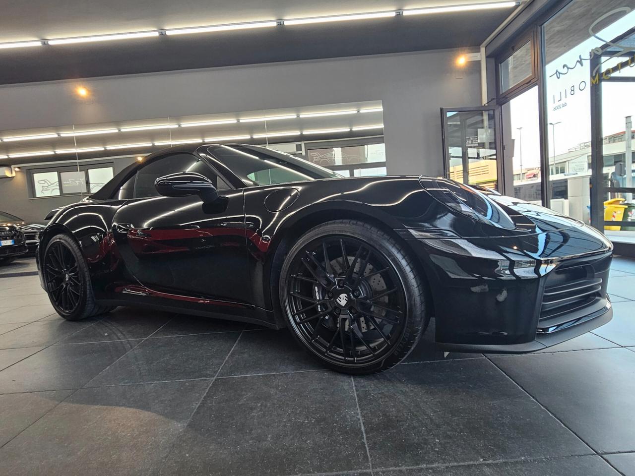 Porsche 992 CARRERA 992.2 CABRIO BLACK DAYTONA