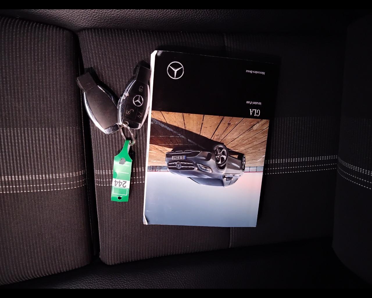 Mercedes-Benz GLA-X156 2017 - GLA 200 d Sport auto