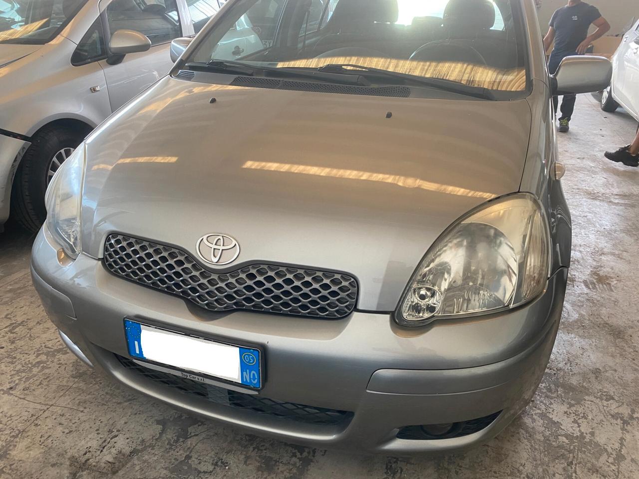 Toyota Yaris 1.0 5 porte Sol