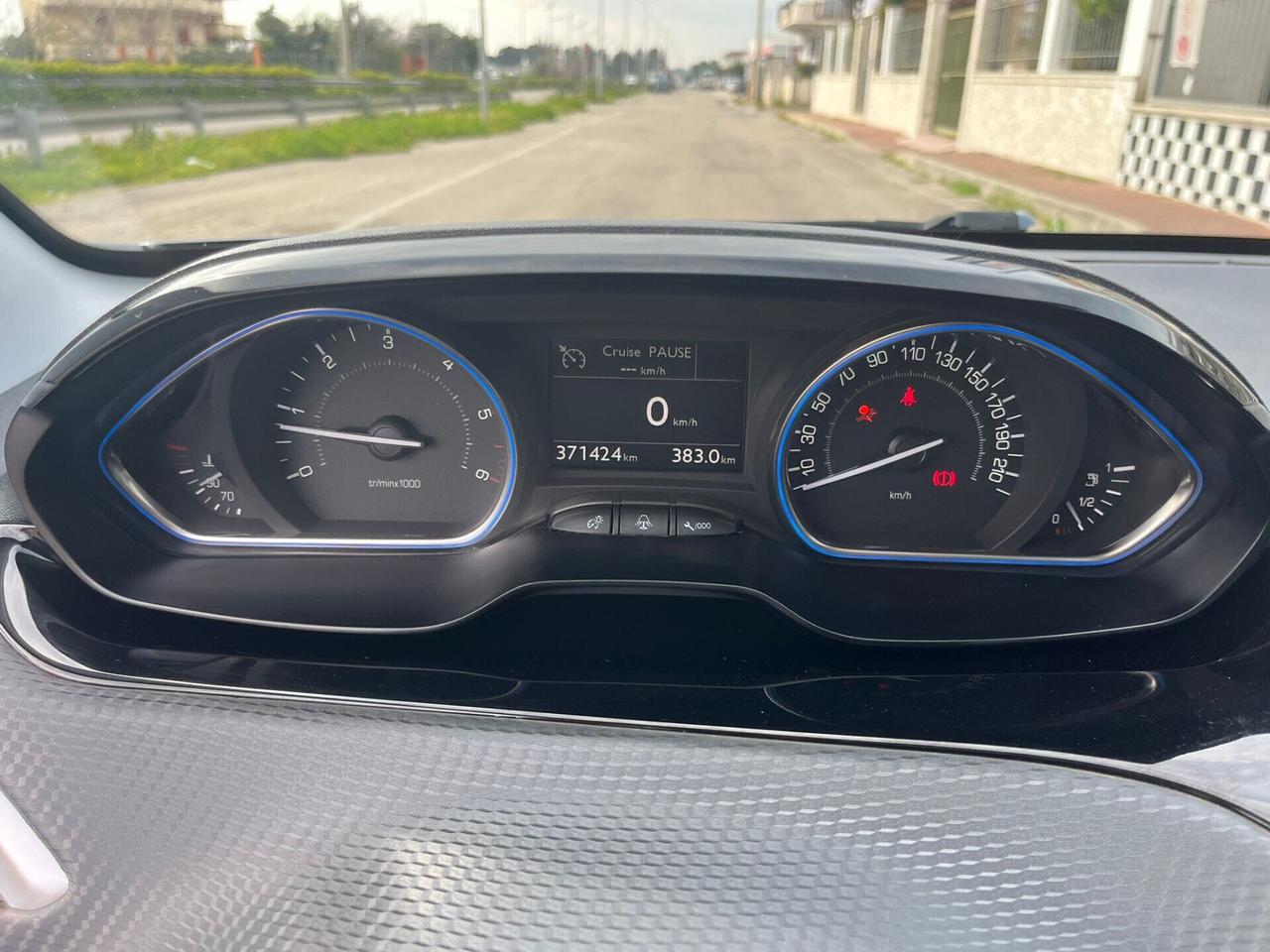 Peugeot 2008 N1 BlueHDi 100 Allure 2015