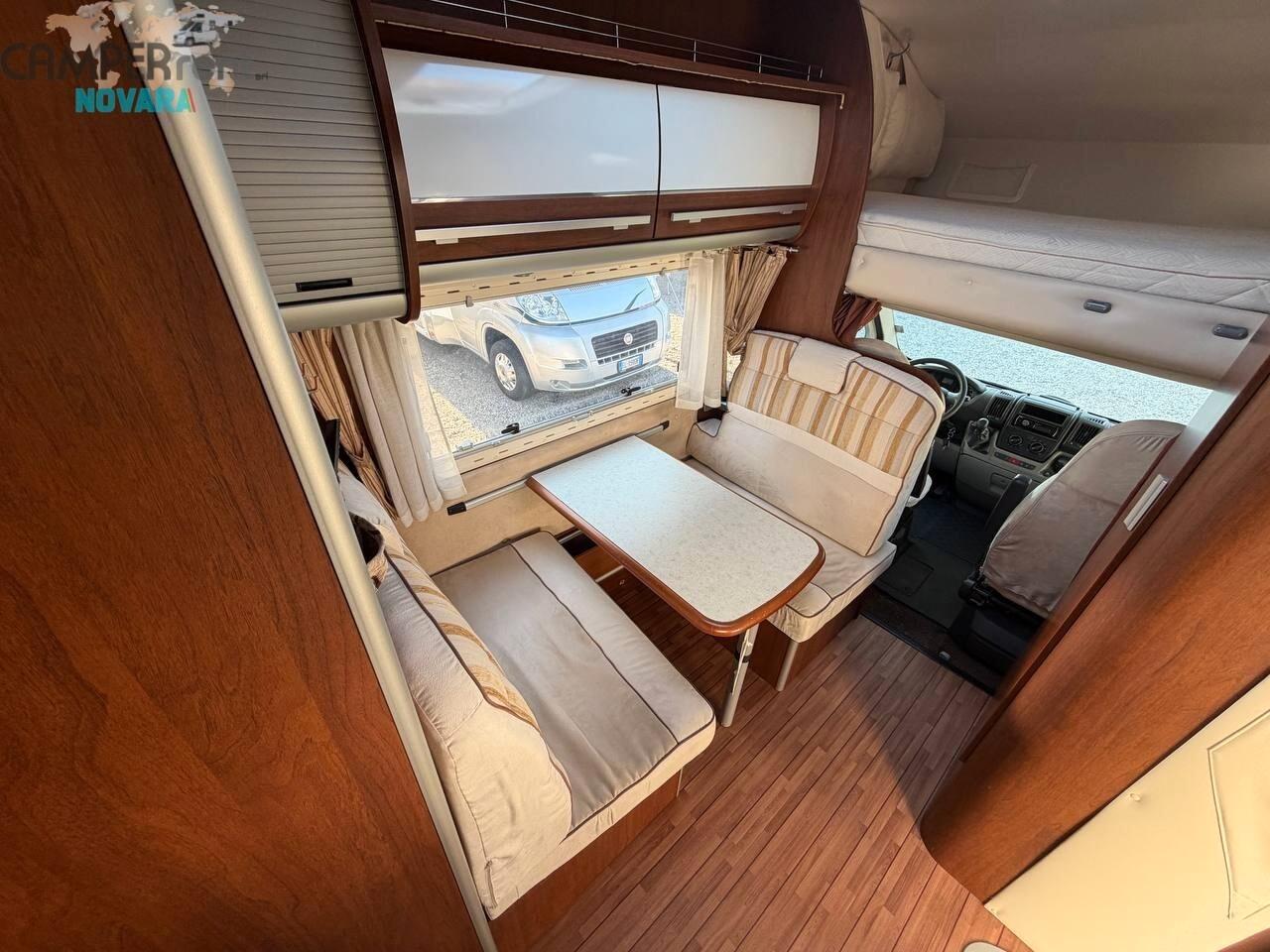 Elnagh PRINCE 47 - MANSARDATO LETTI MAXI IN CODA