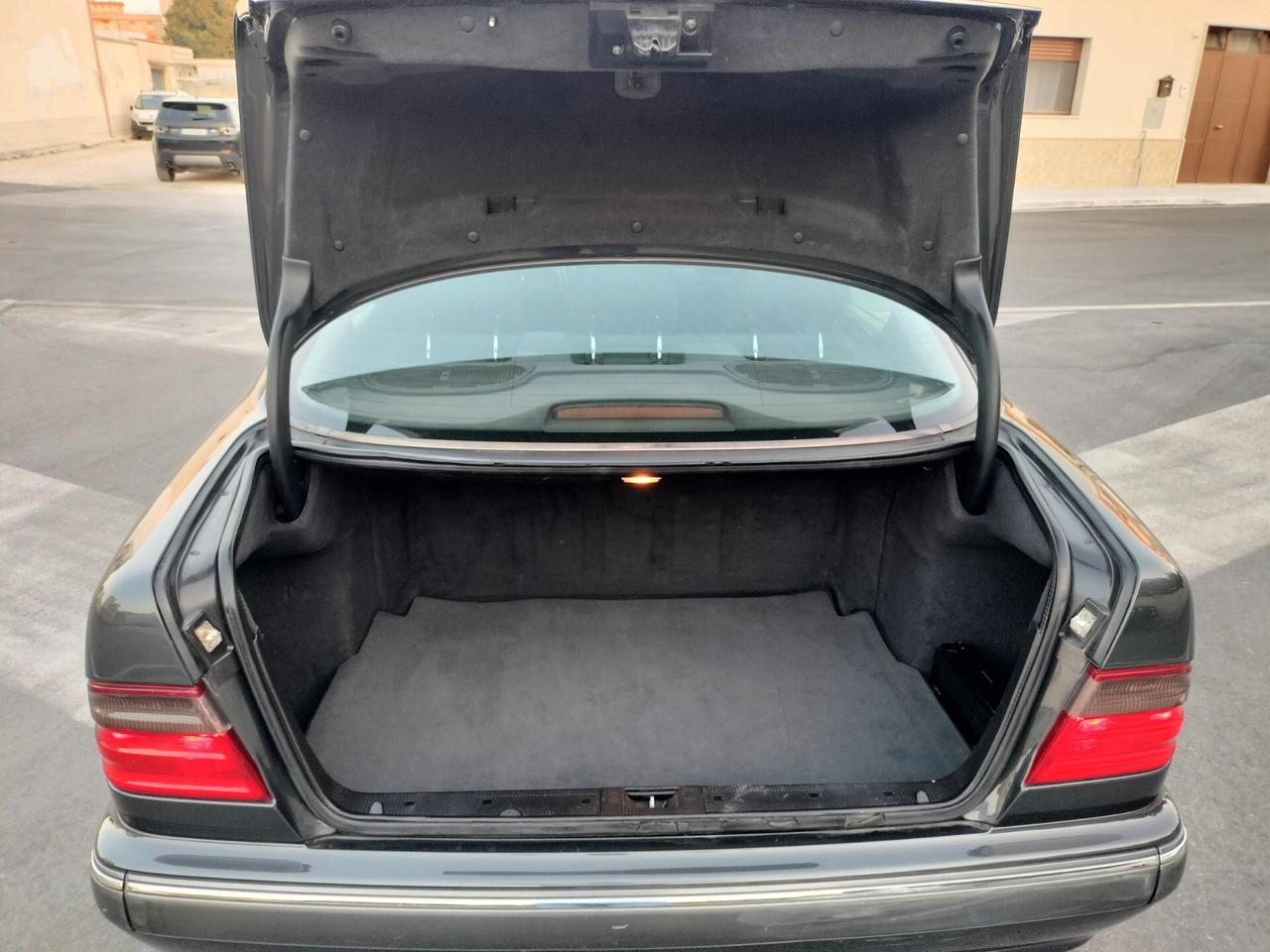 Mercedes-benz E 220 CDI cat Elegance cambio automatico