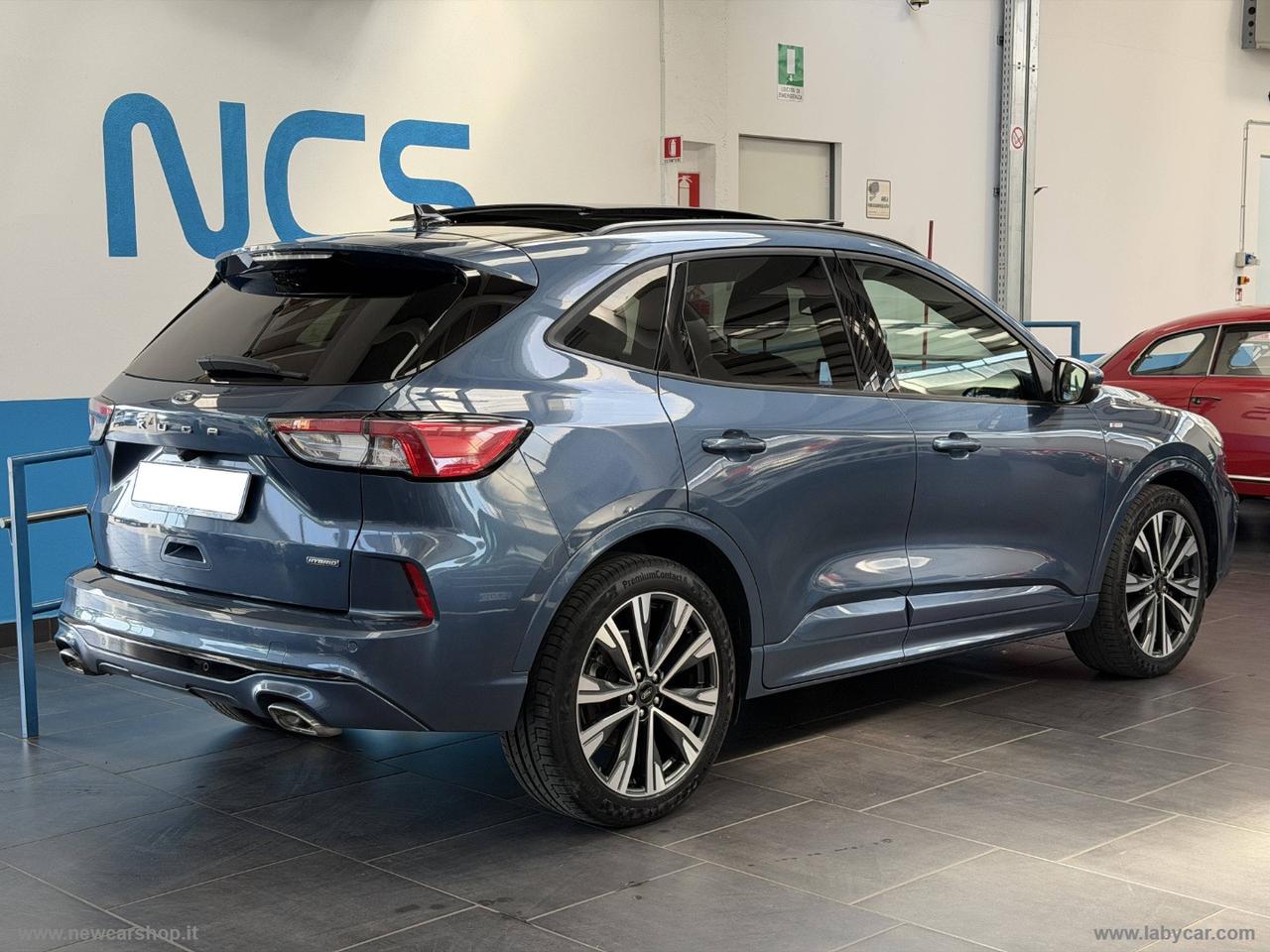FORD Kuga 2.5 Full Hybrid 190 CVT 2WD ST-Line