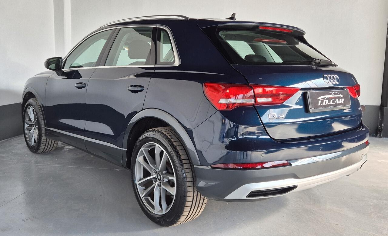 Audi Q3 40 TDI quattro S tronic Business Advanced