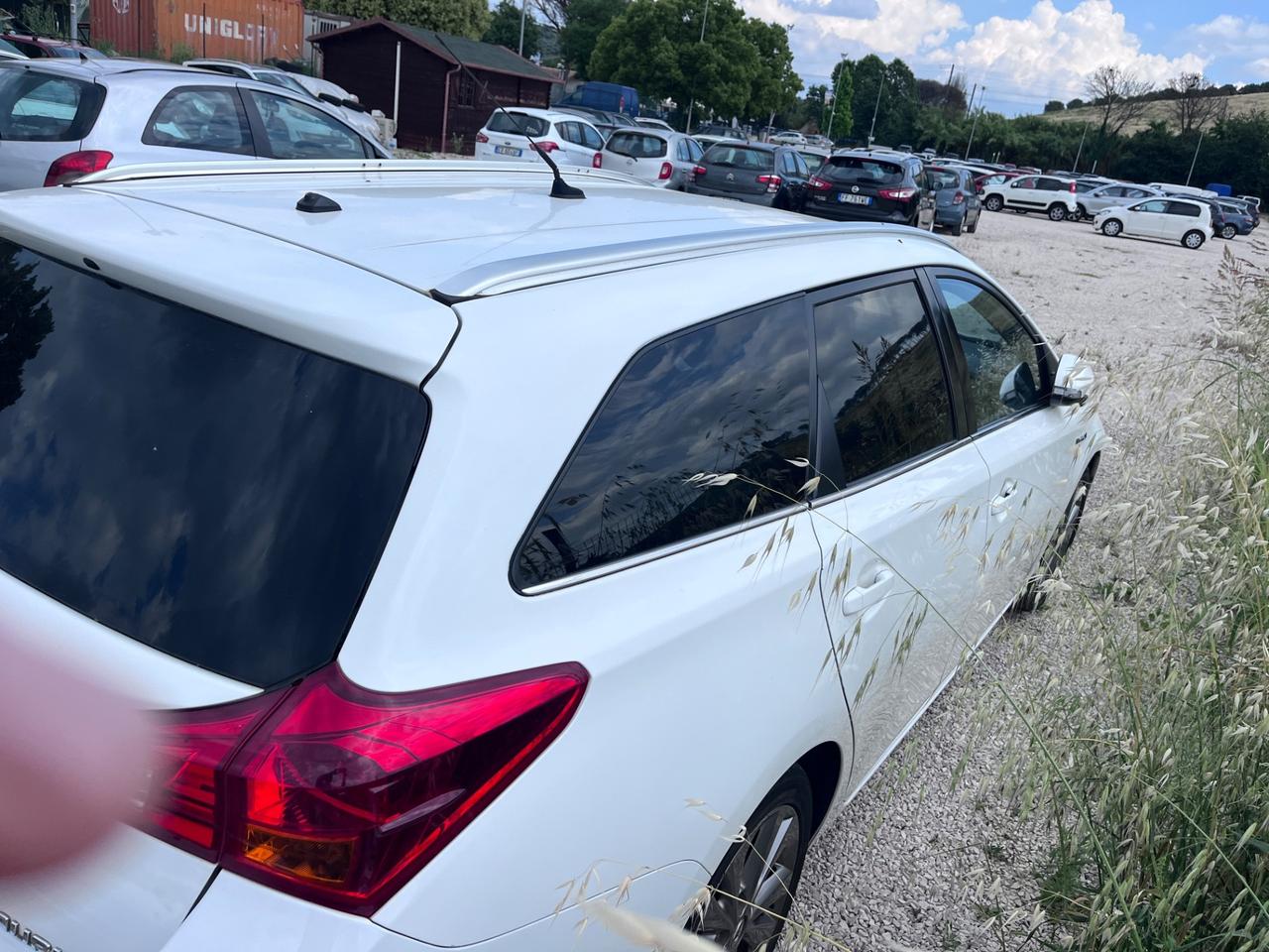 Toyota Auris Touring Sports 1.8 Hybrid Active
