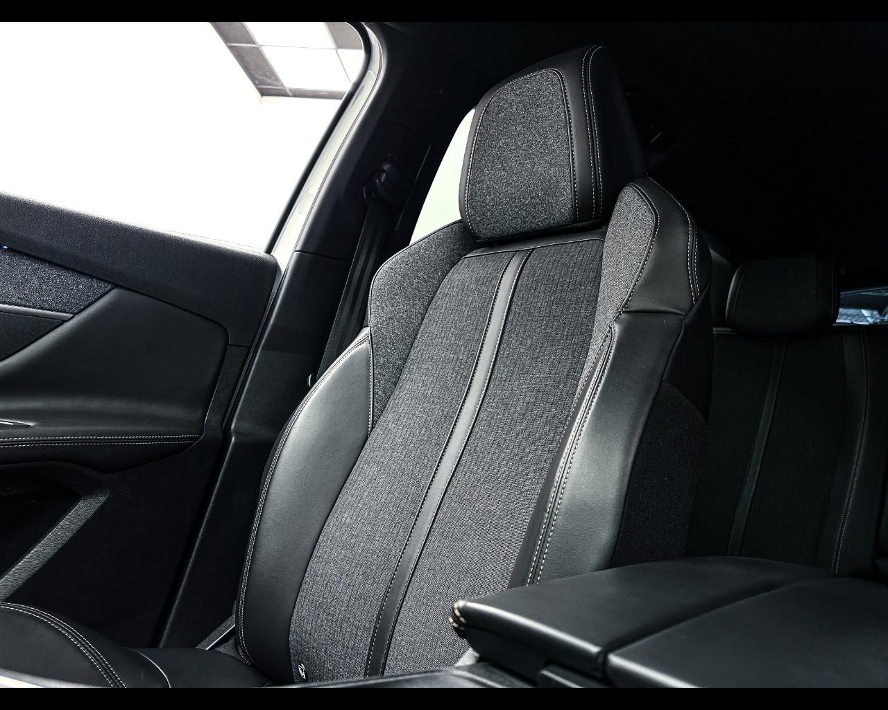 PEUGEOT 3008 2ª serie - 3008 BlueHDi 130 S&S EAT8 Allure