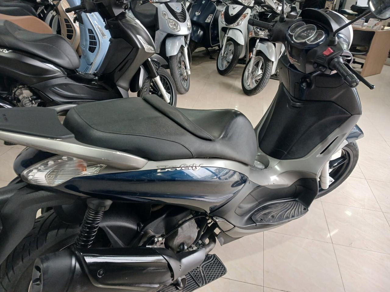 Piaggio Beverly 350