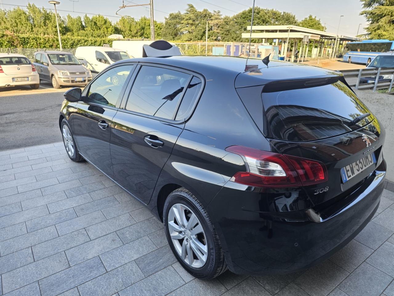 Peugeot 308 1.6 HDi 92 CV Access