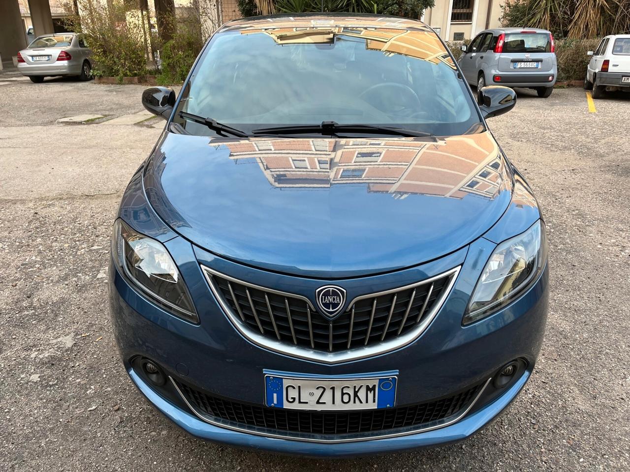 Lancia Ypsilon 1.0 FireFly 5 porte S&S Hybryd Gold