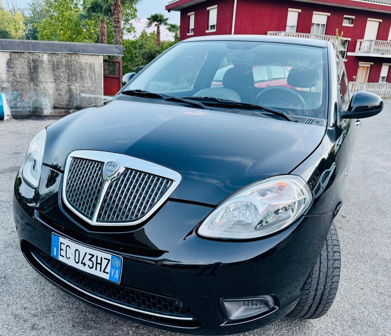 Lancia Ypsilon 1.2 Versus !!!!!!!!!!!!!!!
