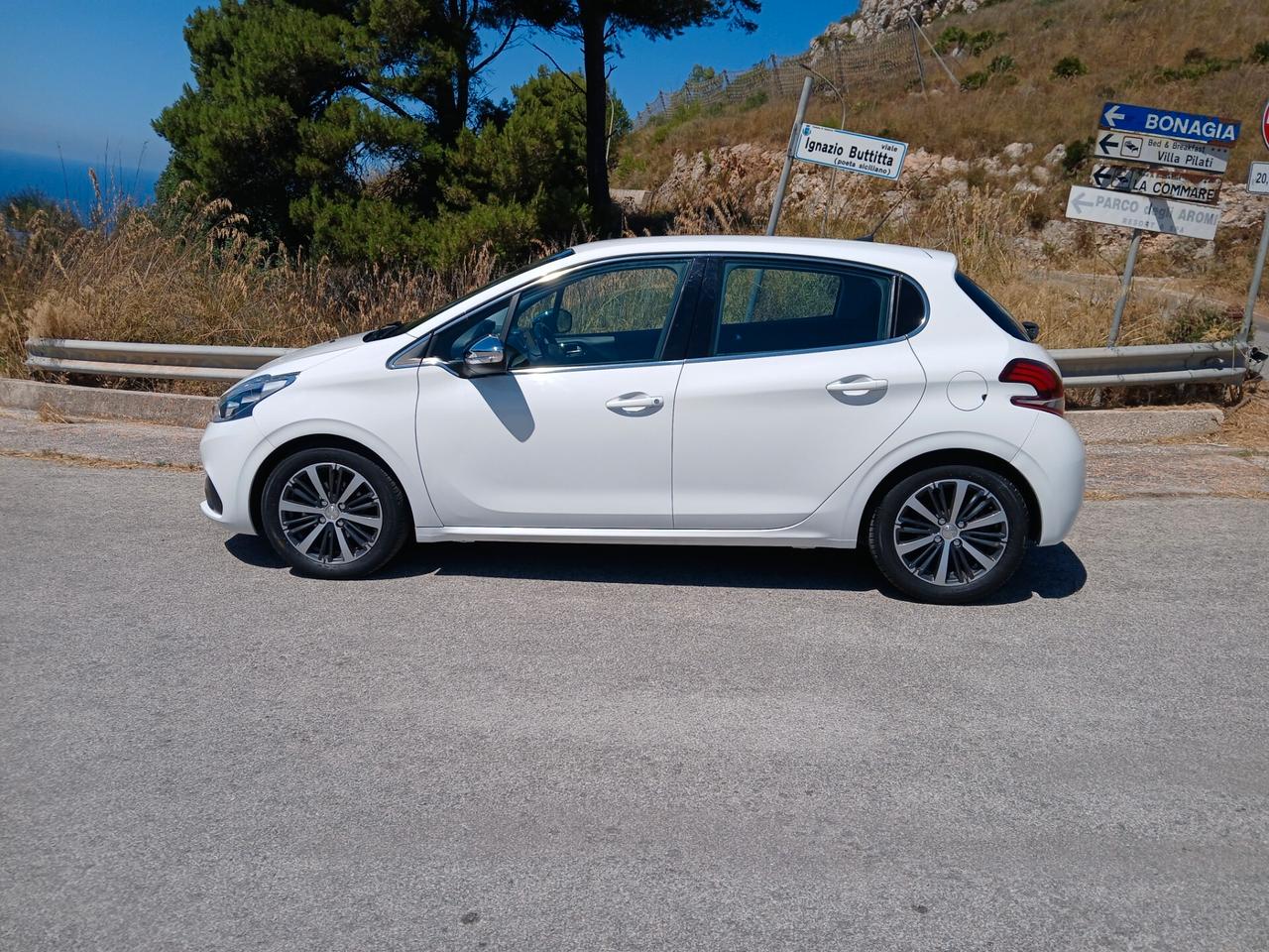 Peugeot 208 1.6 Diesel Allure