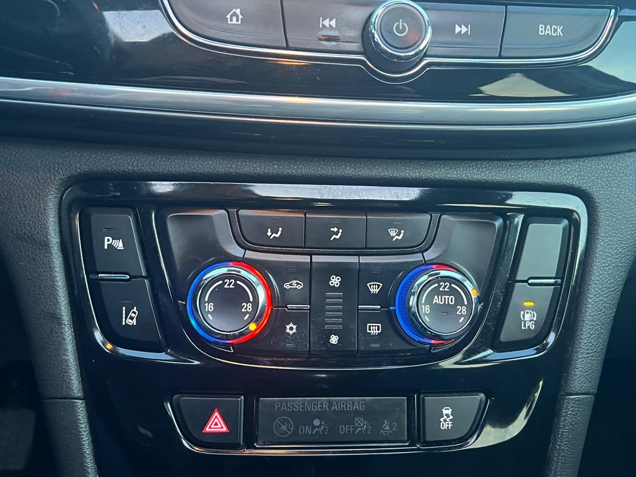 Opel Mokka X 1.4 Turbo GPL Tech 140CV 4x2 Ultimate