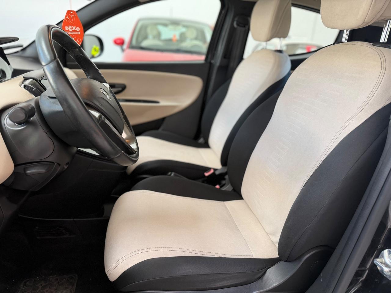 Lancia Ypsilon 1.2 Platinum