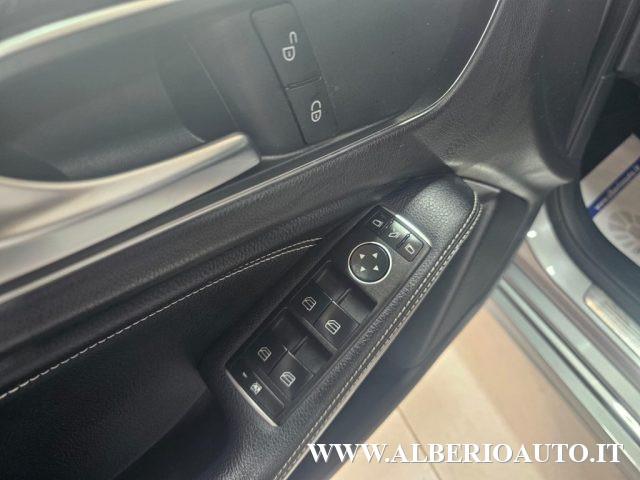 MERCEDES-BENZ A 180 d Automatic Premium