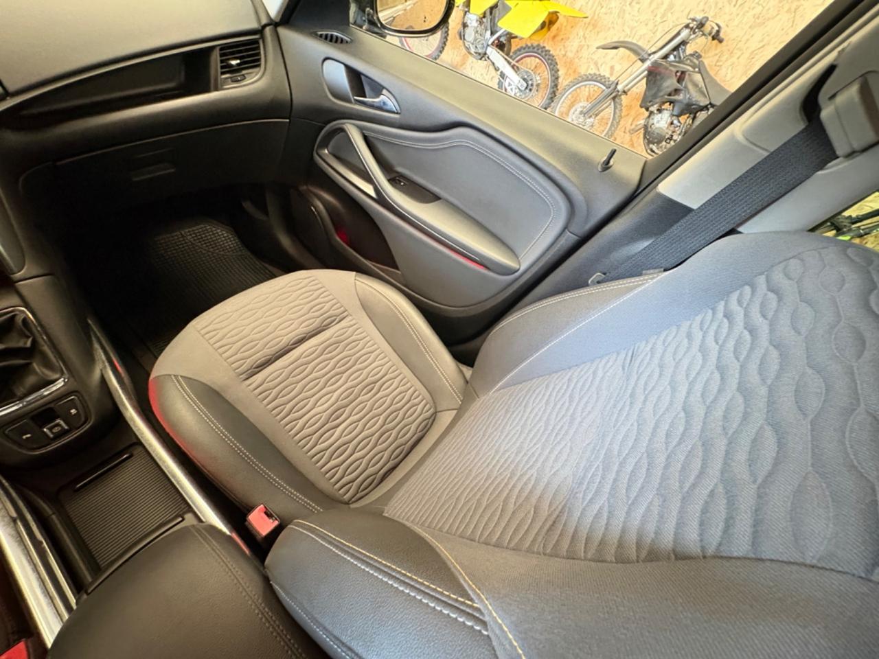 Opel Zafira Tourer 2.0 CDTi 130CV 7 Posti
