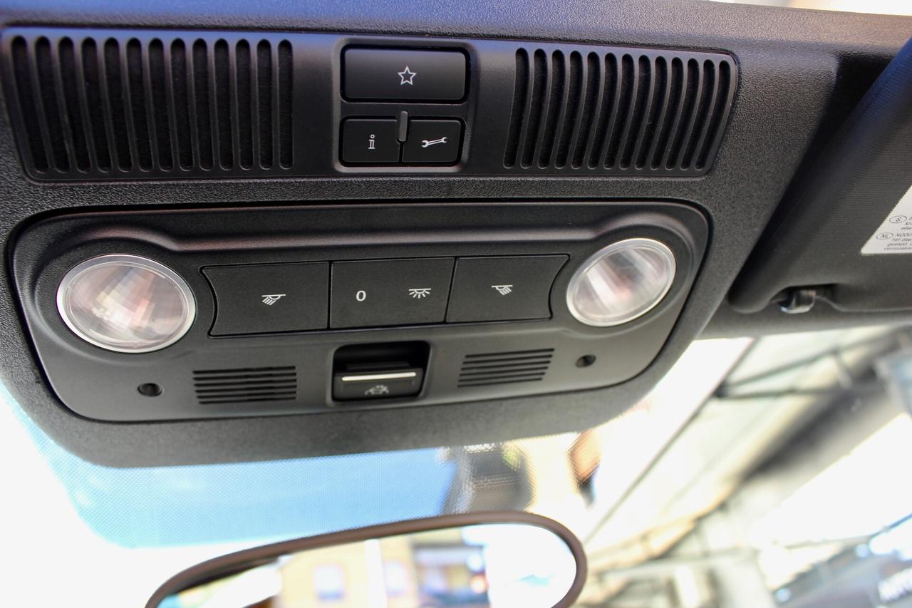 Volkswagen Maggiolino Cabrio 1.2 DSG TSI SENSORI DI PARCHEGGIO