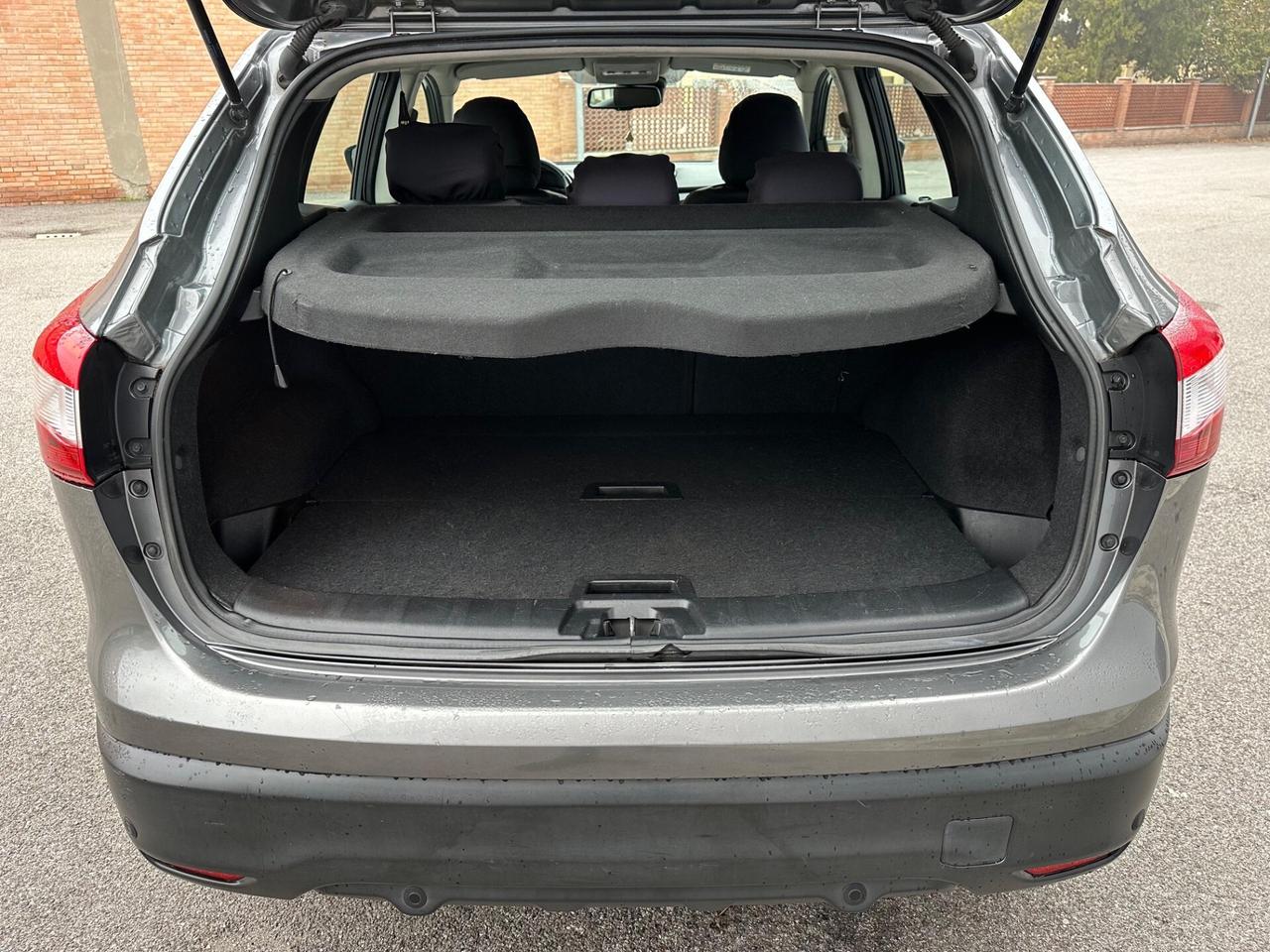 Nissan Qashqai 1.5 dCi Acenta NAVI è RETROCAMERA