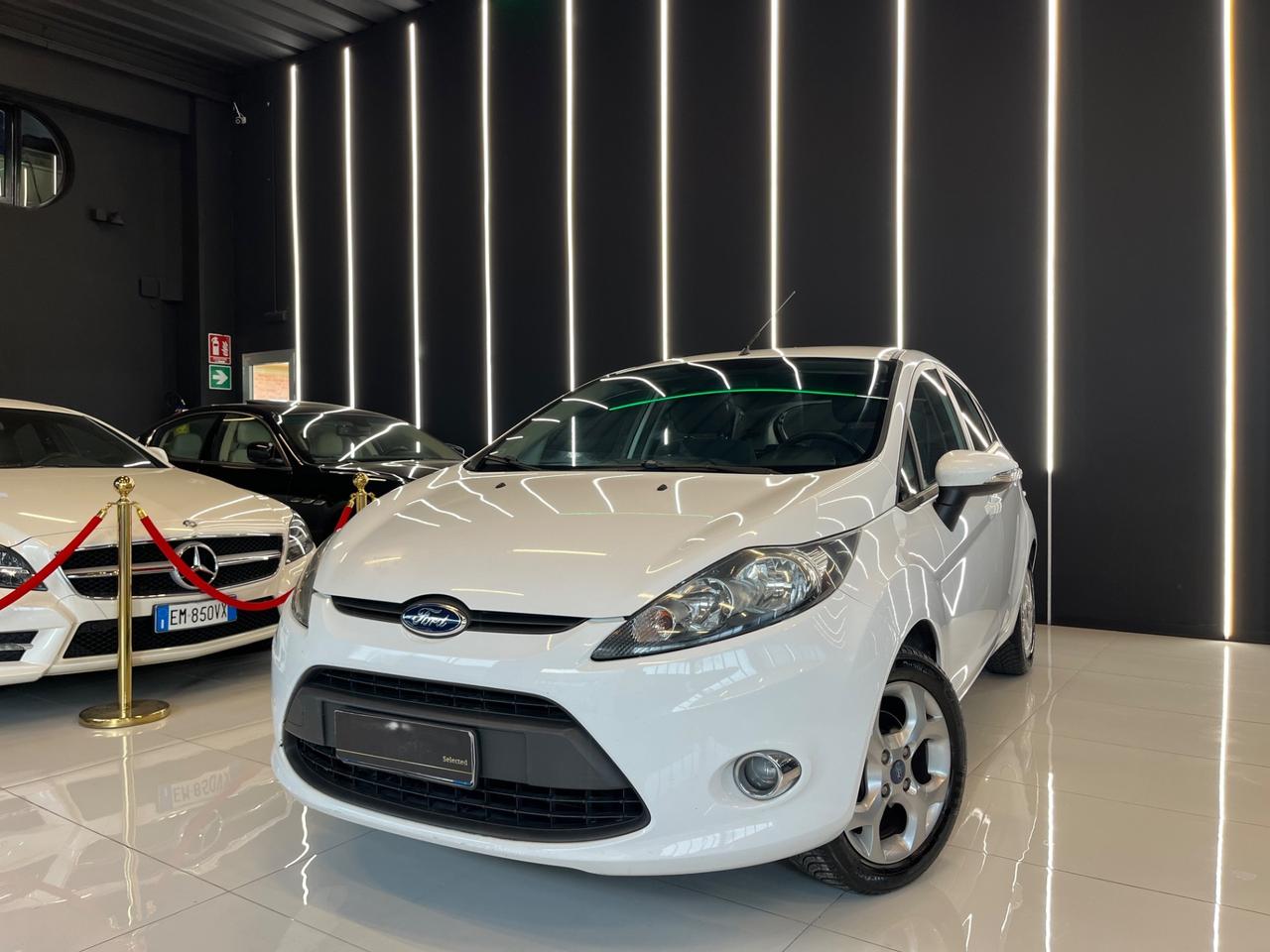 Ford Fiesta 1.2 60CV 5 porte Titanium OK NEOPATENTATI