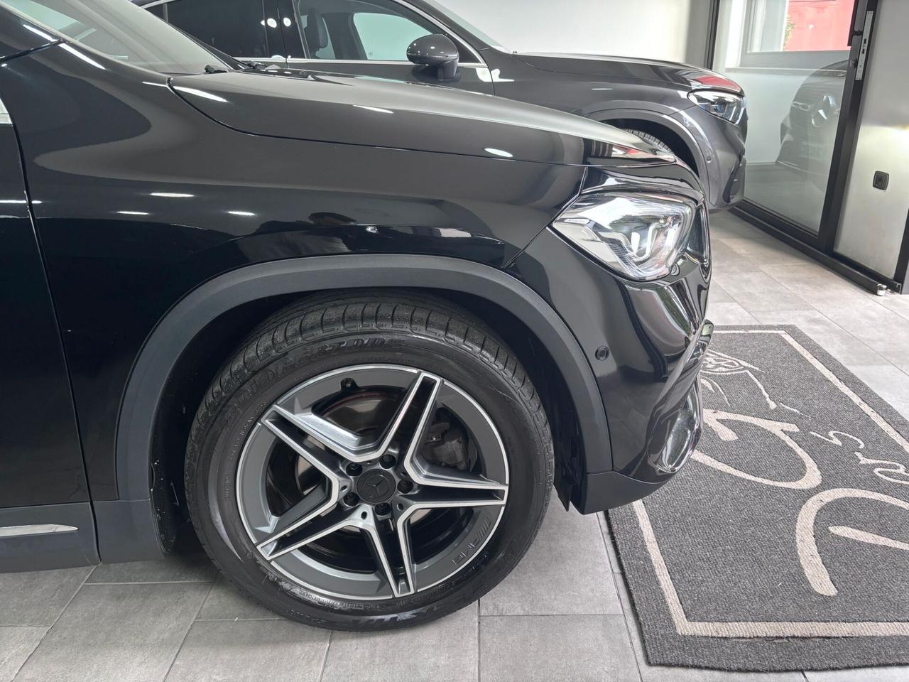 MERCEDES-BENZ GLA 200D PREMIUM AMG-LED-NAVI