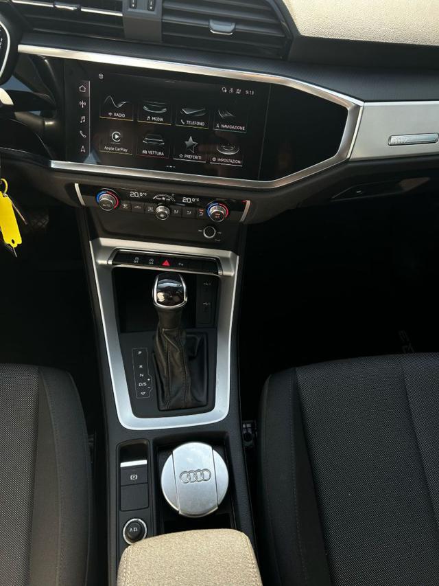 AUDI Q3 35 TDI S tronic Business Advanced