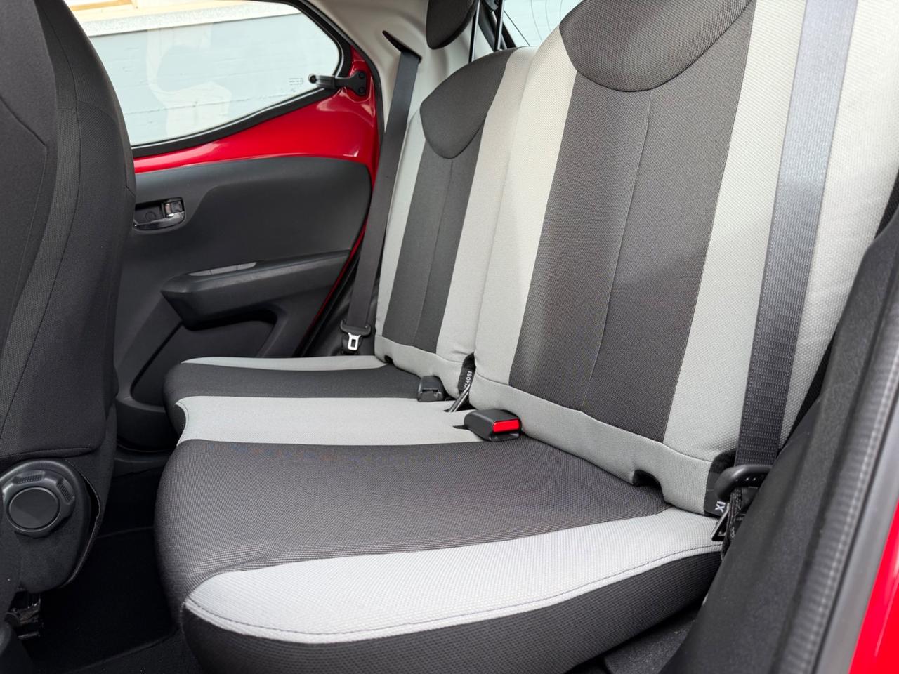 Toyota Aygo 1.0 69 CV 5 porte x-play - 2017