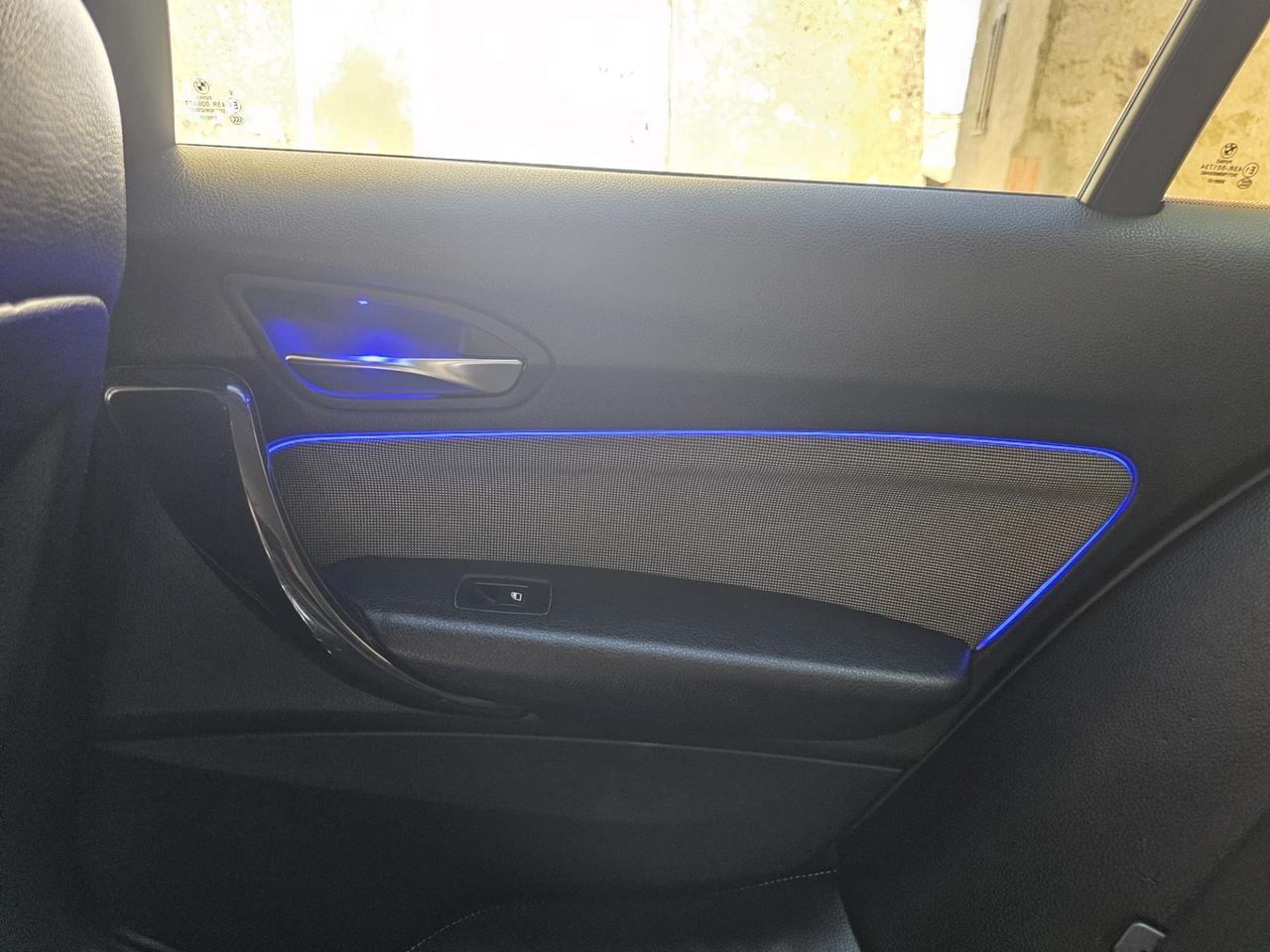 BMW 118d Cambio Automatico Xenon Navi clima PDC