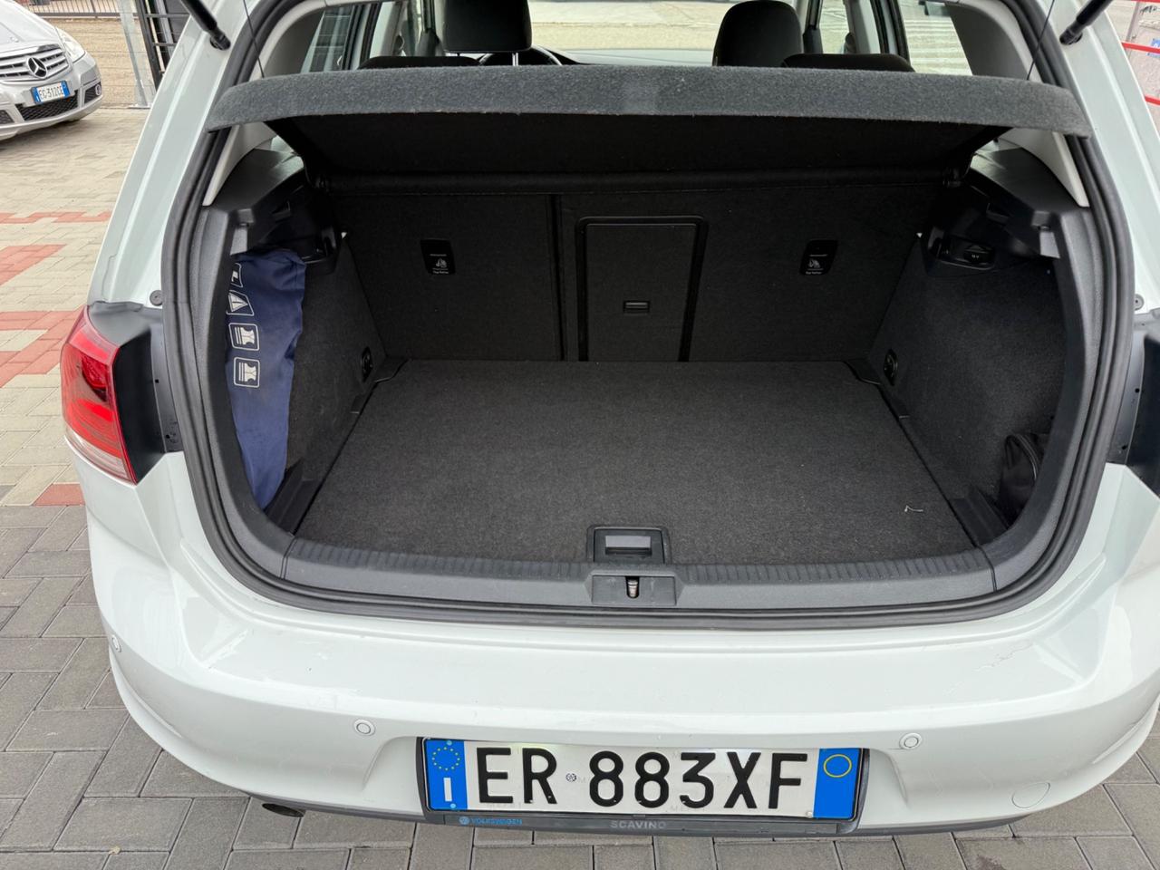 Volkswagen Golf 1.6 TDI DSG 5p. Highline