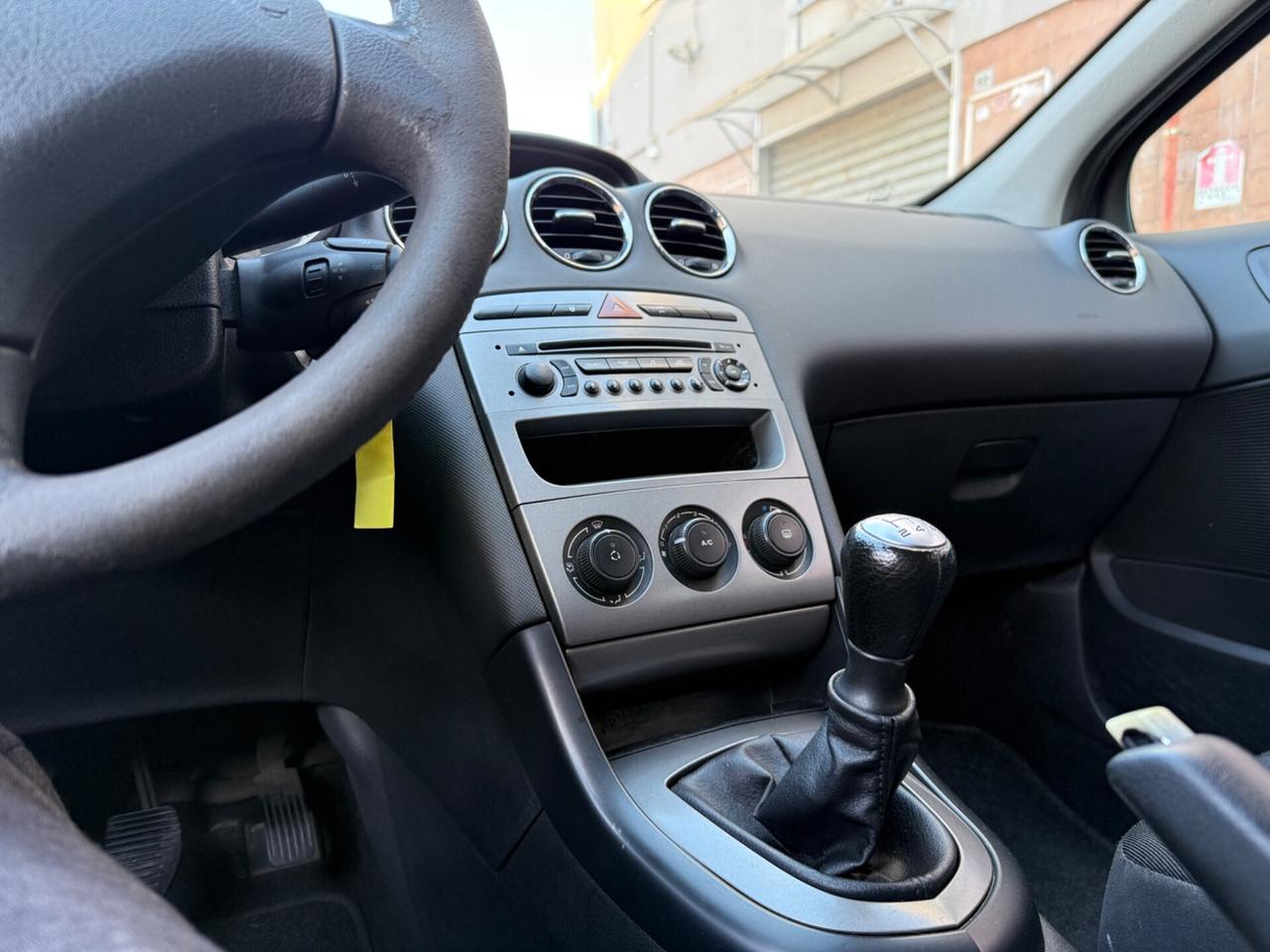 Peugeot 308Restayling 1.6 HDi 90CV SW Premium Perfetta