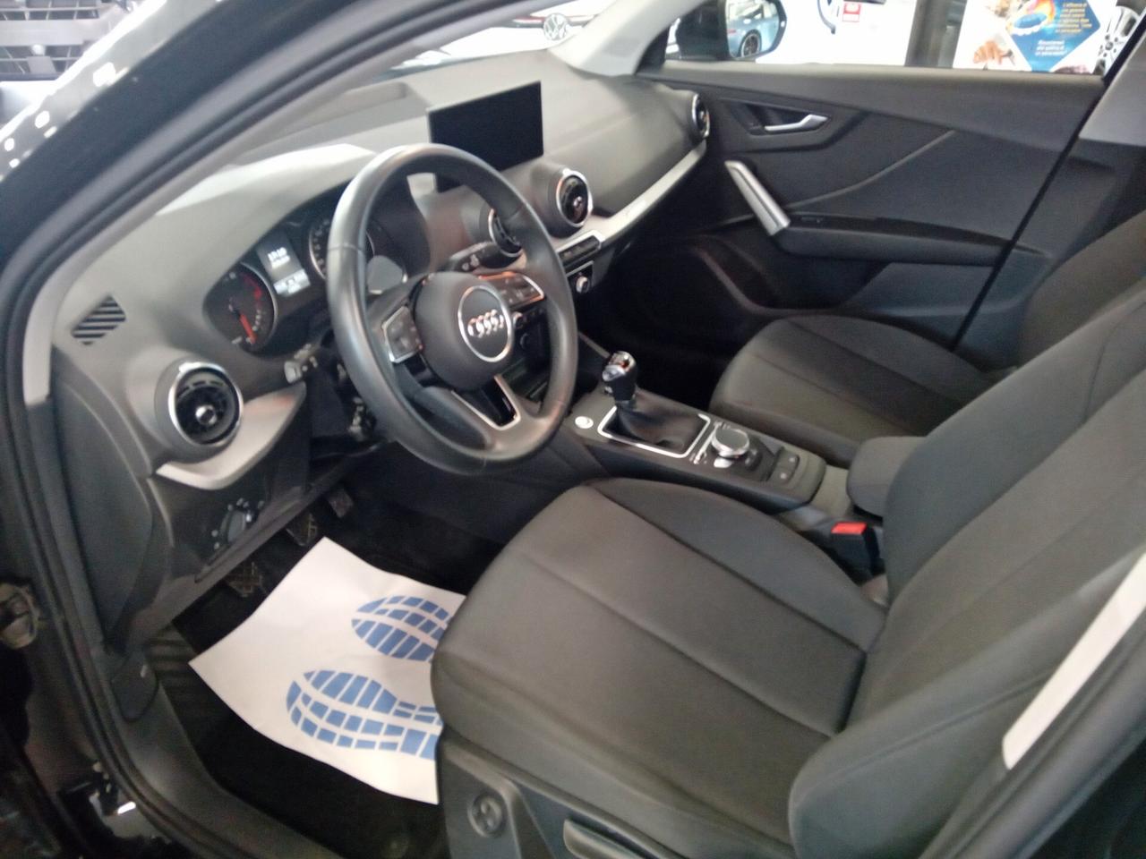 Audi Q2 30 TFSI Business Advanced
