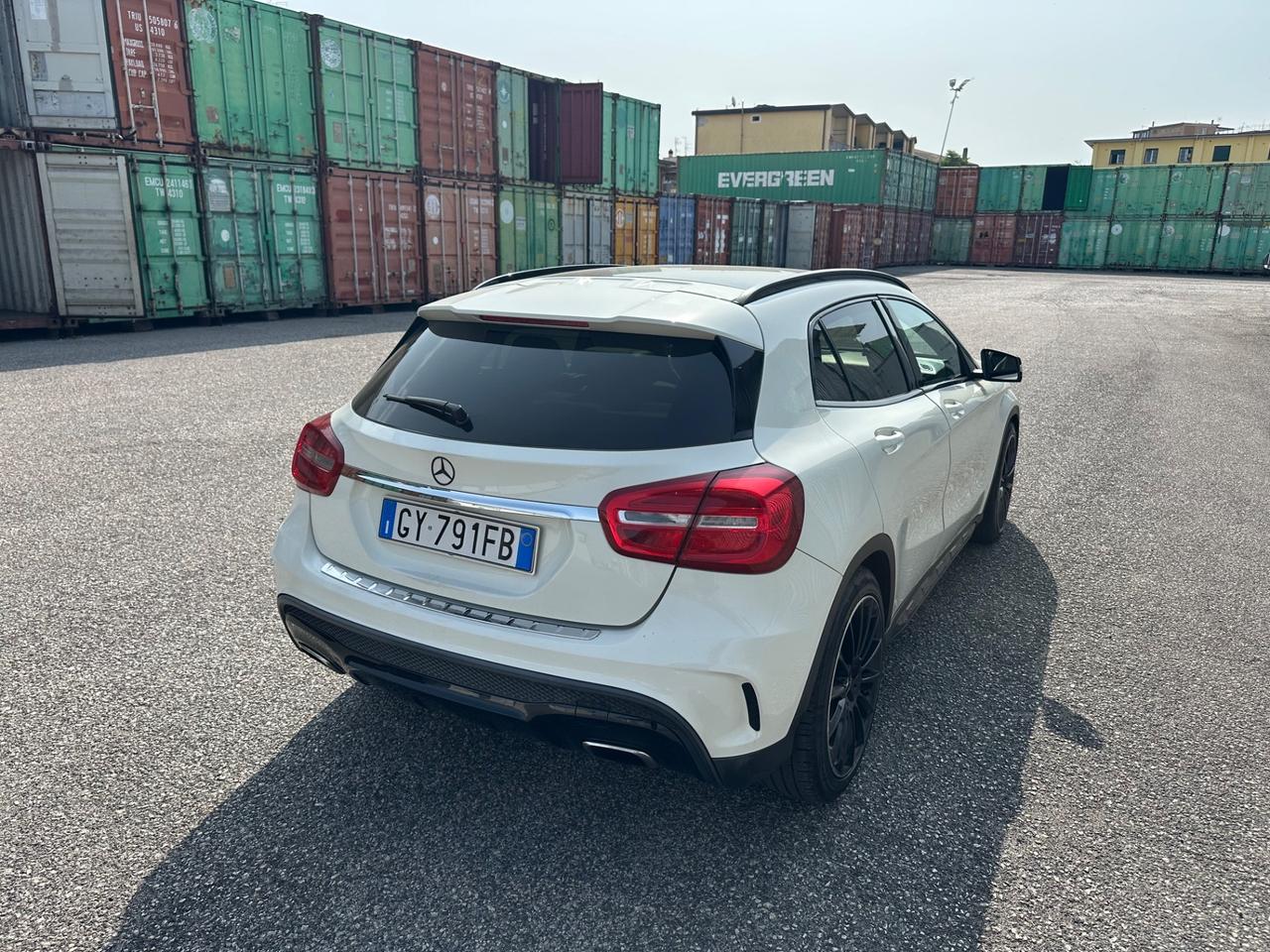 Mercedes-benz GLA 200d Automatic pack AMG