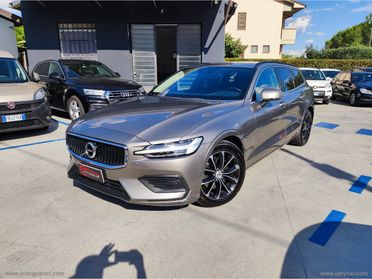 VOLVO V60 B4