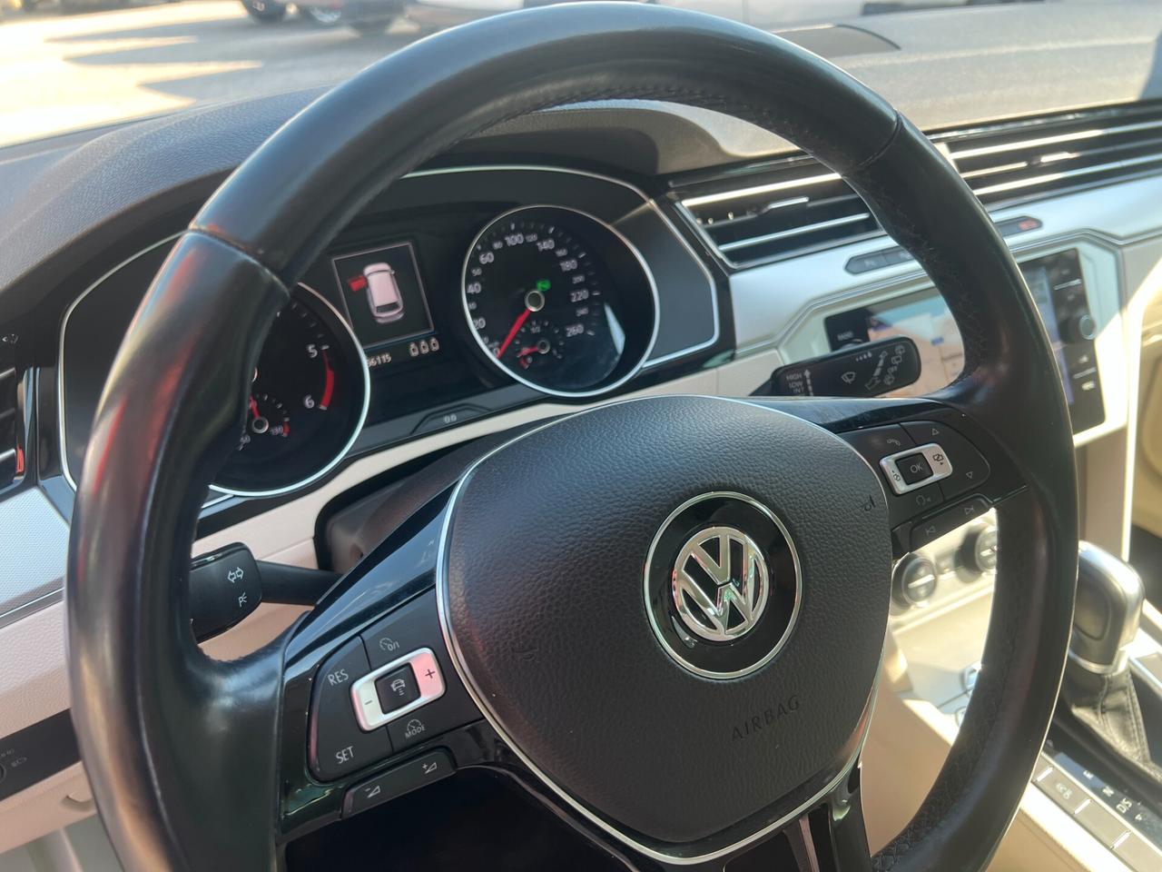 Volkswagen Passat station Wagon 1.6 TDI Automatica