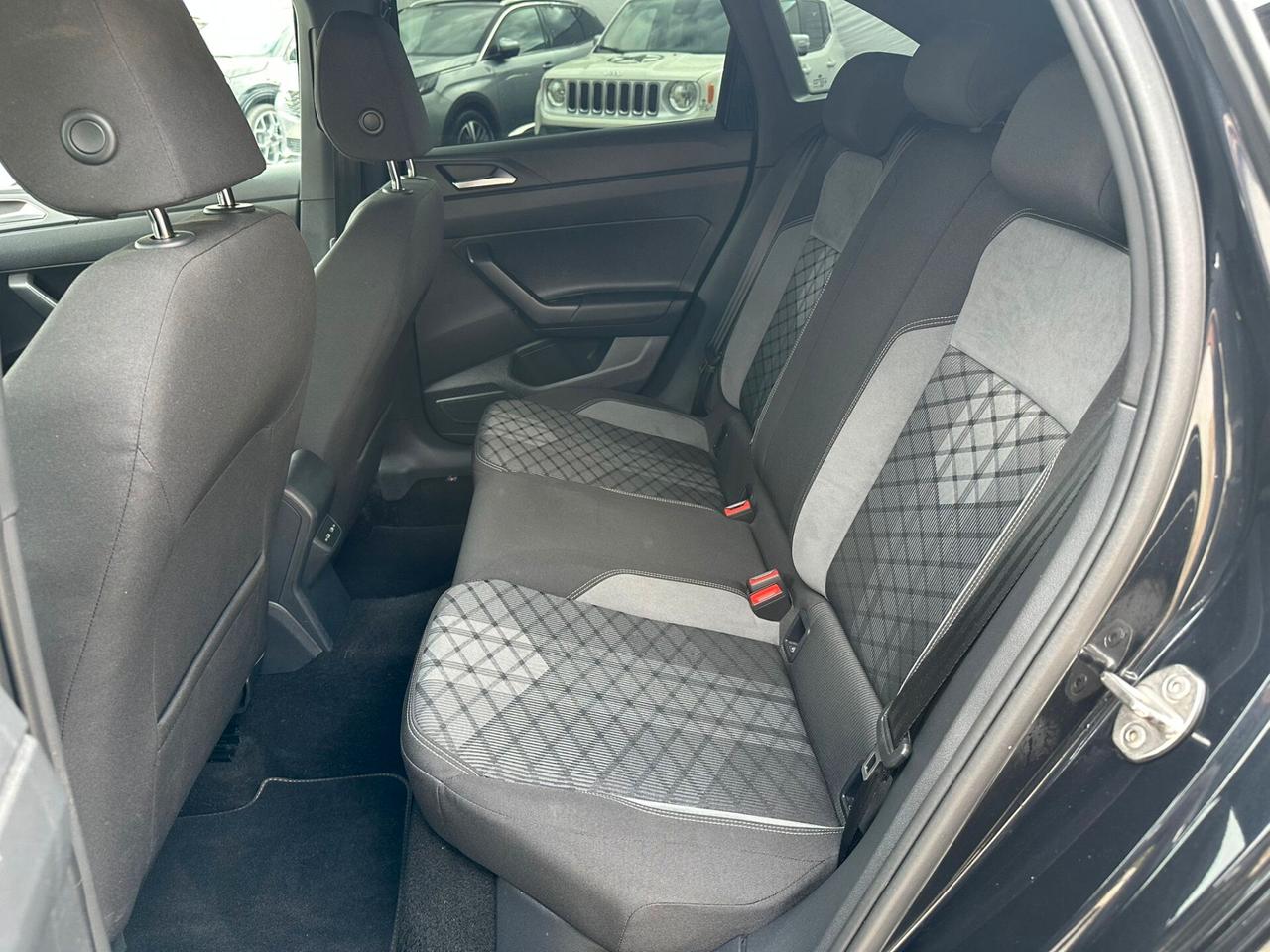 Volkswagen Taigo 1.0 TSI R-Line 110 cv - 2023