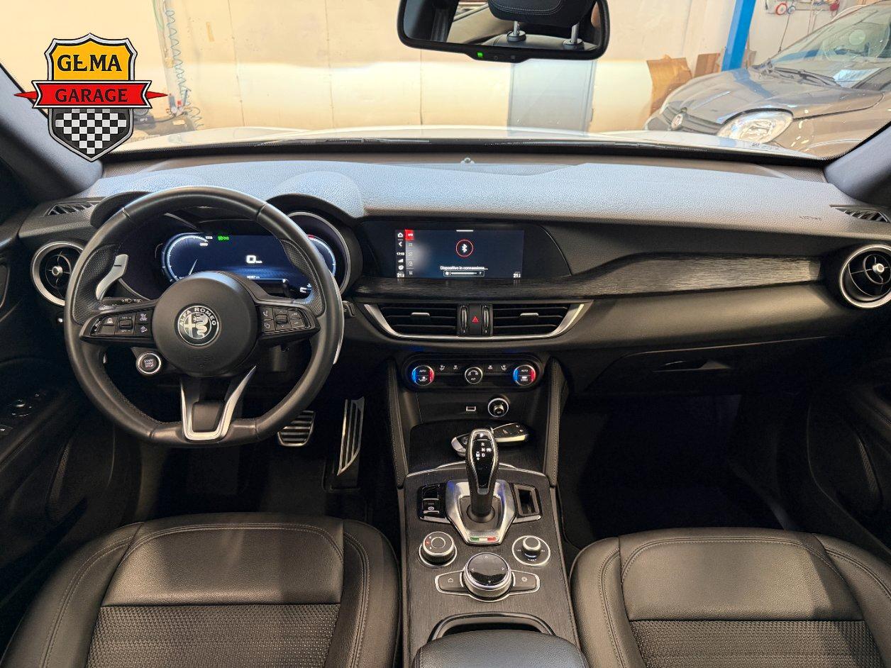 Alfa Romeo Stelvio 2.2 t Sprint Q4 210cv auto