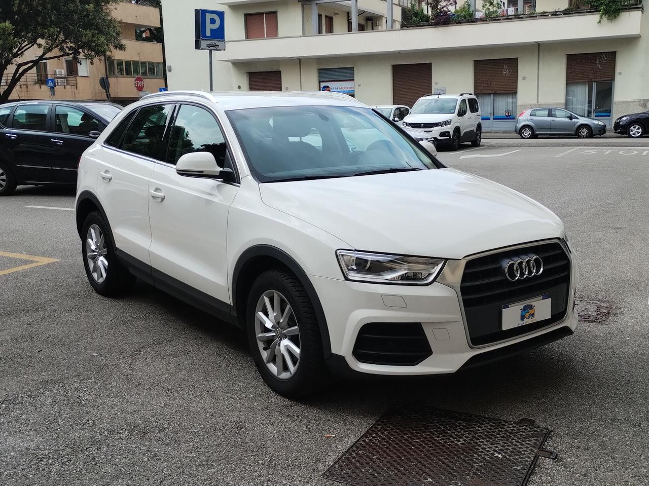 Audi Q3 2.0 TDI 120 CV S line Edition