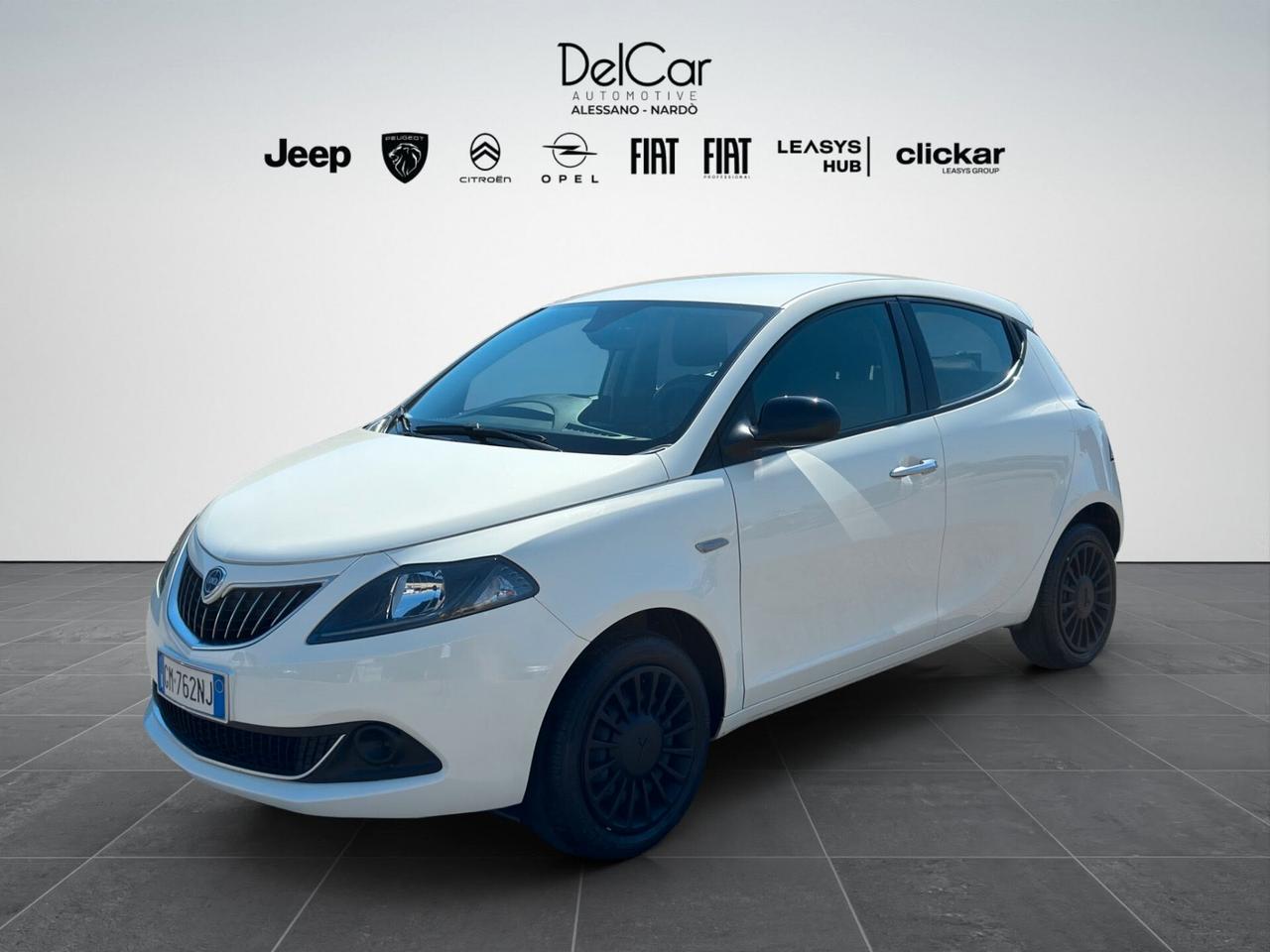 Lancia Ypsilon 1.0 FireFly 5 porte S&S Hybrid Ecochic Silver