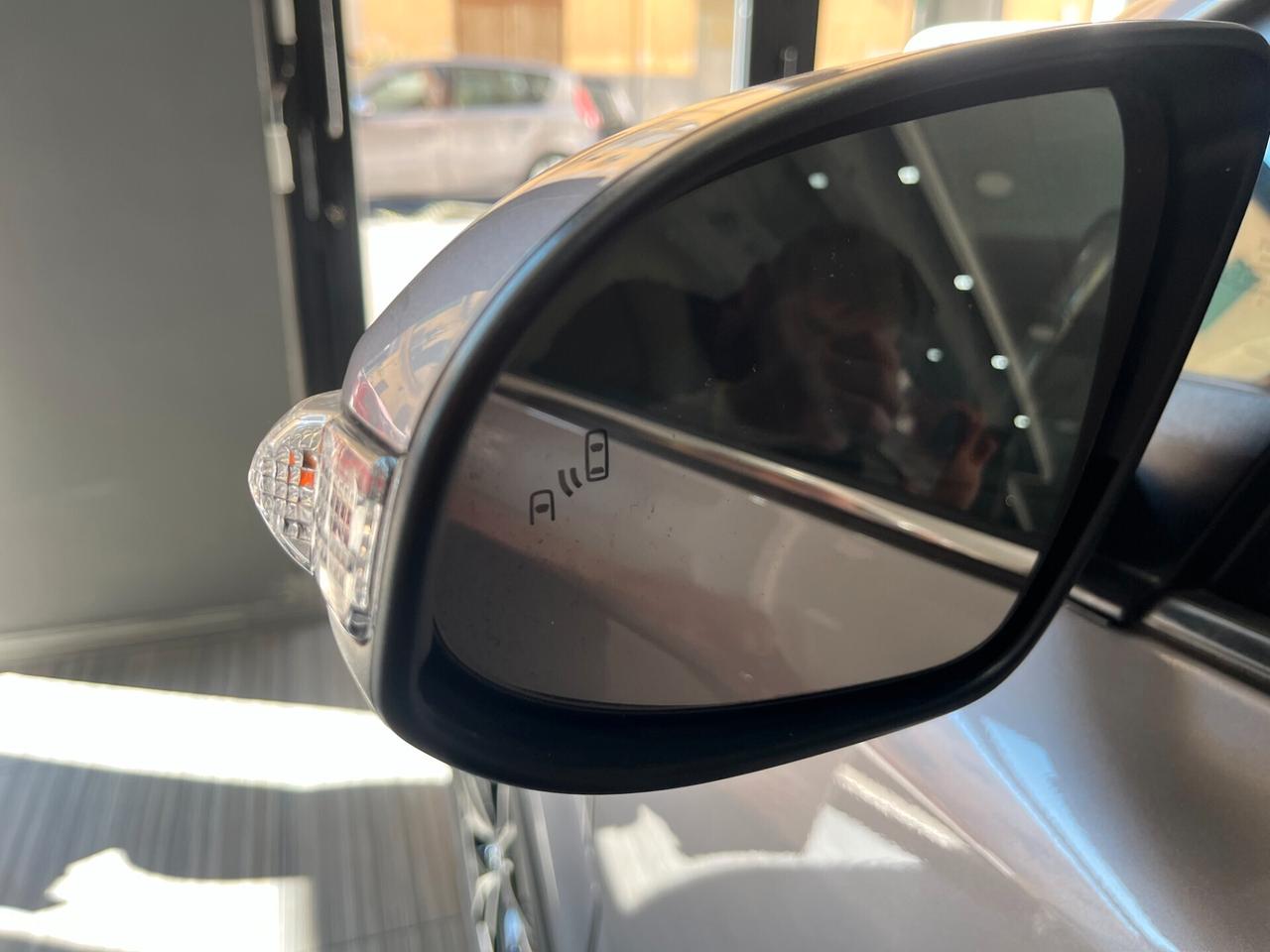 Toyota C-HR 1.8 Full Hybrid 122cv E-CVT Lounge ITALIANA